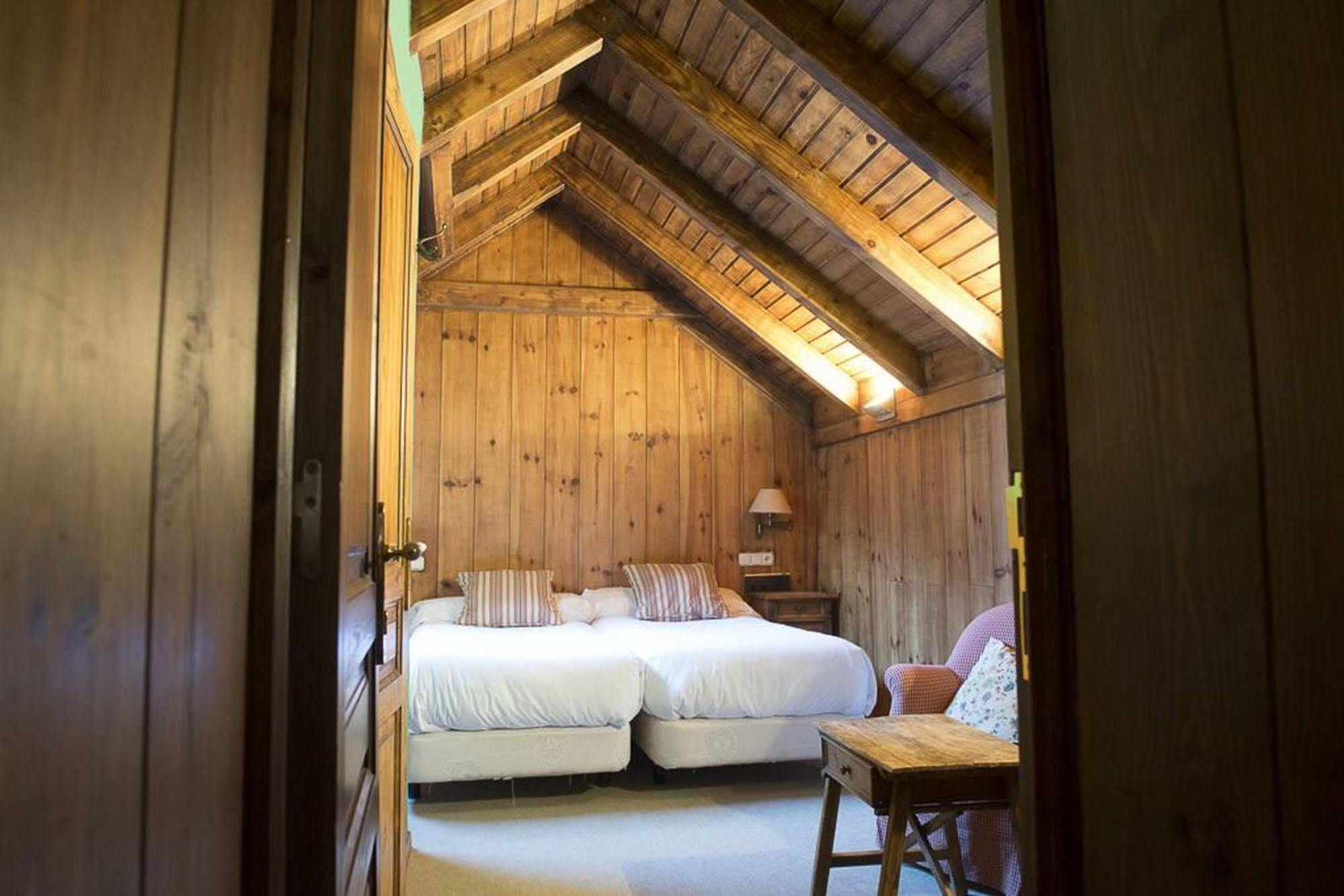Hotel Chalet Bassibe 바케이라-베렛 외부 사진